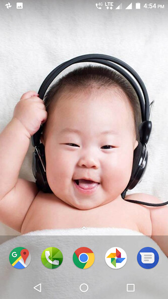 Play Cute Baby HD Wallpaper Play Cute Baby HD Wallpaper
