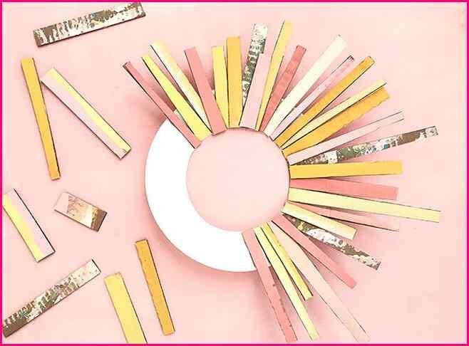 Play APK DIY Recycled Crafts  and enjoy DIY Recycled Crafts with UptoPlay com.DIYRecycledCrafts.Qaizal