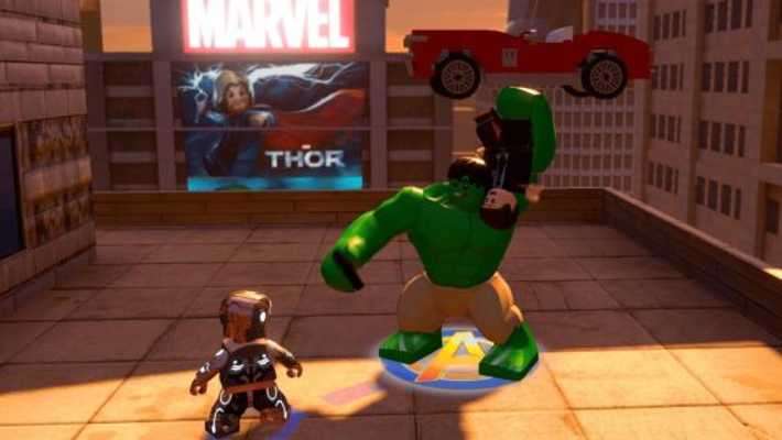 Play Halloween lego Green Monster 