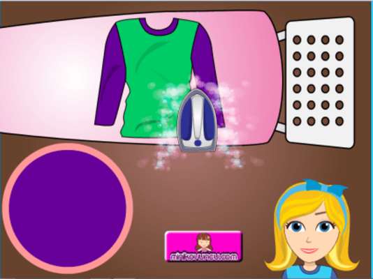 Play Ironing Dresses and Clothes 