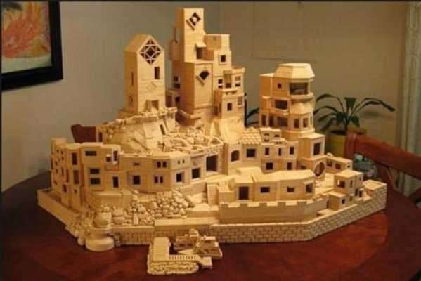 Play Miniature Creations 
