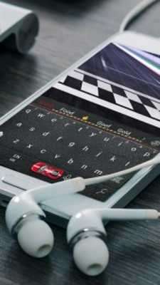 Play Sports car theme keyboard 
