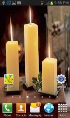 Play Three Candles Live Wallpaper 