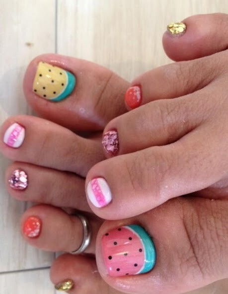 Play APK Toe Nail Designs  and enjoy Toe Nail Designs with UptoPlay com.frbrd.Toenail.Art.Designs
