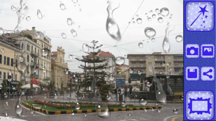 Play Water Drops Photo Frames 