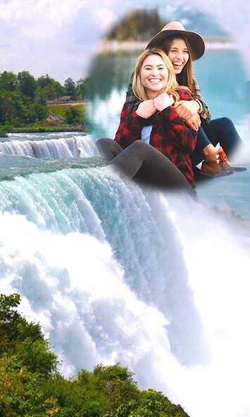 Play Waterfall Photo Frames 