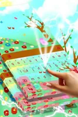 Play Welcome Spring Keyboard Theme 