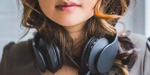 Play 104.3 The Shark Miami Radio  and enjoy 104.3 The Shark Miami Radio with UptoPlay