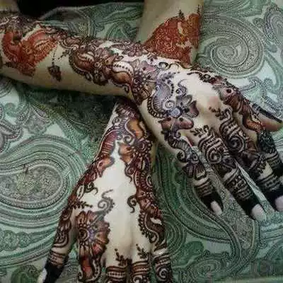 Play 2016 Mehndi Design Daily