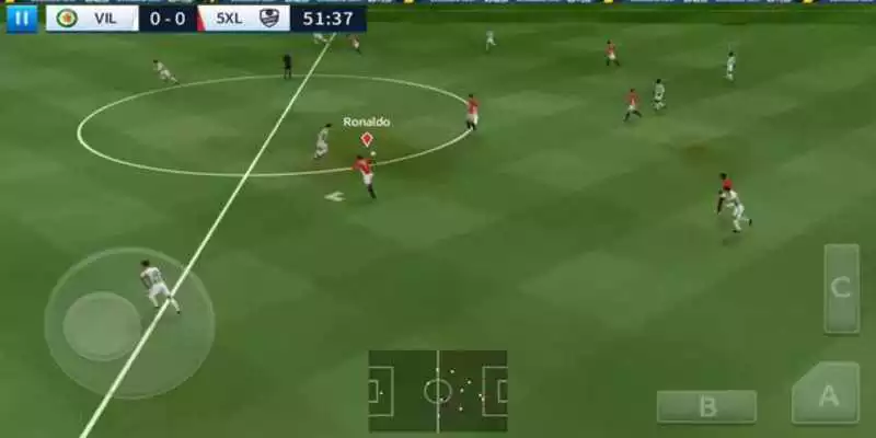 Play 2018 Dream League Soccer