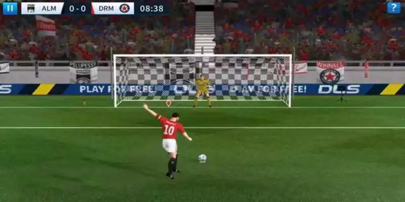 Play 2018 Dream League Soccer
