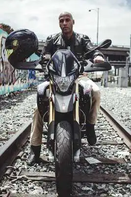 Play ADEYS WORLD Play ADEYS WORLD