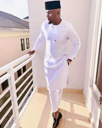 Play African Men Fashion Style 2020 as an online game African Men Fashion Style 2020 with UptoPlay