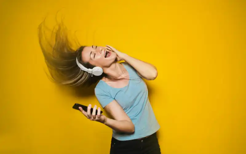 Play Alex and Rus Ringtones and enjoy Alex and Rus Ringtones with UptoPlay Play Alex and Rus Ringtones and enjoy Alex and Rus Ringtones with UptoPlay