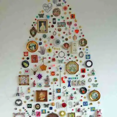 Play Alternative Christmas Tree