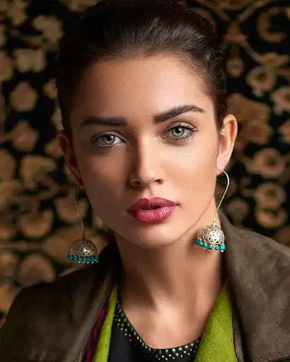 Play Amy Jackson Wallpapers HD as an online game Amy Jackson Wallpapers HD with UptoPlay