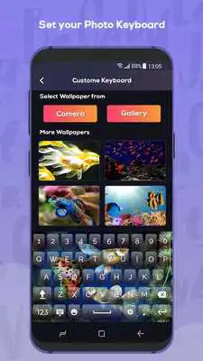 Play Animated Cute Fish Keyboard Theme