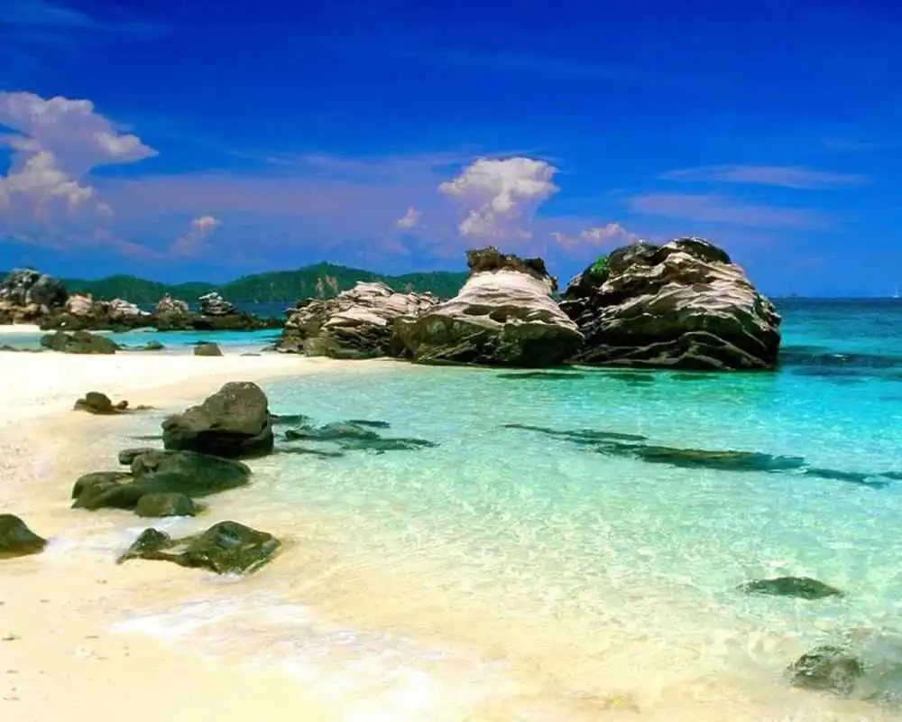 Play Antigua Jigsaw Puzzles