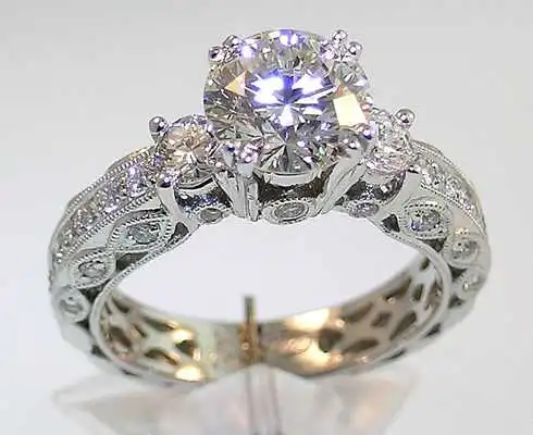 Play Antique Engagement Ring Galore