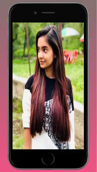 Play Anushka Sen HD Wallpaper  and enjoy Anushka Sen HD Wallpaper with UptoPlay