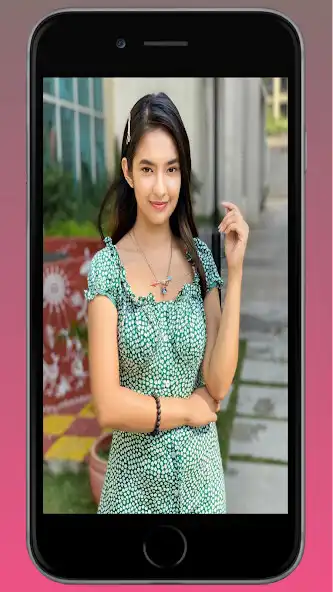 Play Anushka Sen HD Wallpaper as an online game Anushka Sen HD Wallpaper with UptoPlay