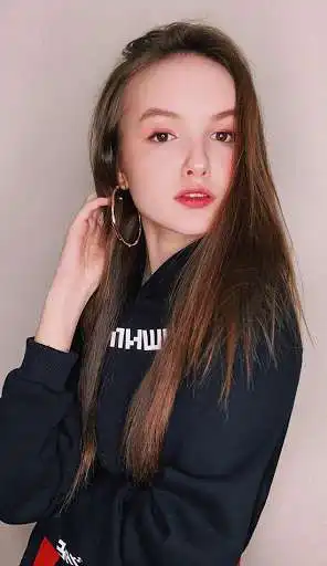 Play Arina Danilova selfie photo editor  and enjoy Arina Danilova selfie photo editor with UptoPlay