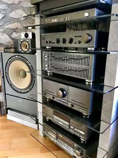 Play Audio Rooms as an online game Audio Rooms with UptoPlay