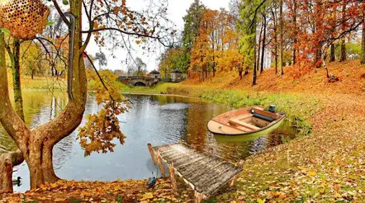 Play Autumn City Park Escape as an online game Autumn City Park Escape with UptoPlay