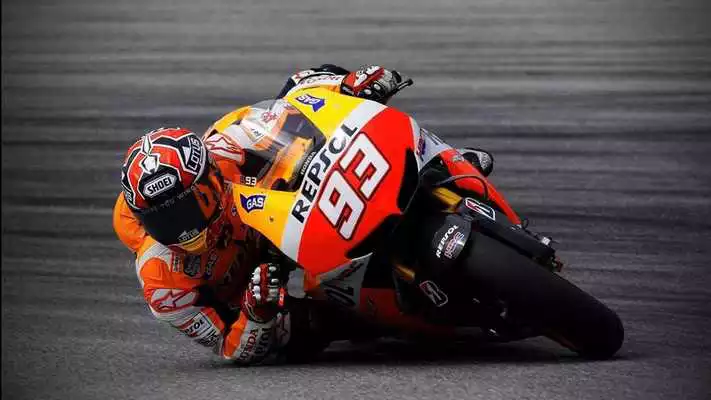 Play Awesome MotoGP Wallpaper