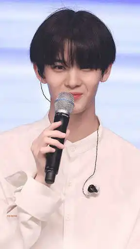 Play Bae Jin Young Wallpapers Kpop HD as an online game Bae Jin Young Wallpapers Kpop HD with UptoPlay