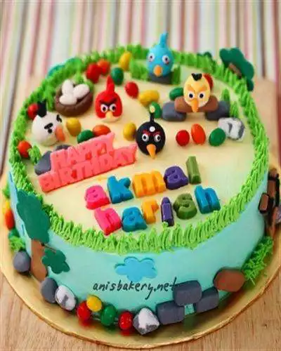 Play Beautiful Design Birthday Cake as an online game Beautiful Design Birthday Cake with UptoPlay