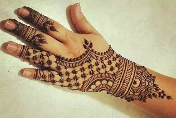 Play Beautiful Mehndi Designs