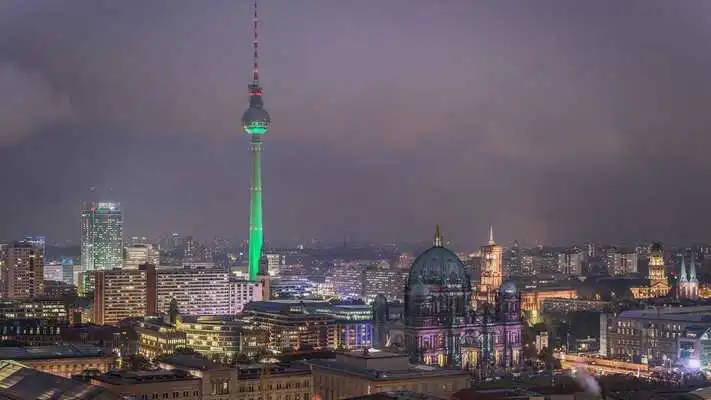 Play Berlin City Wallpaper Play Berlin City Wallpaper