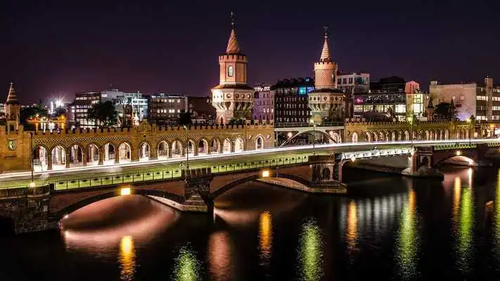 Play Berlin City Wallpaper Play Berlin City Wallpaper