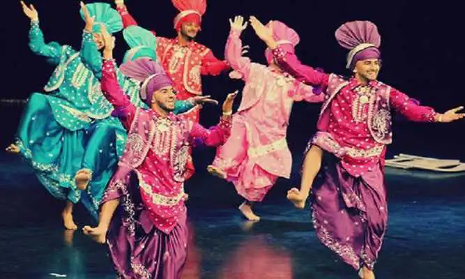 Play Best Old Punjabi Songs