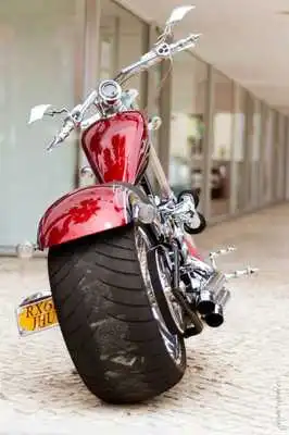 Play Big Motors Wallpaper