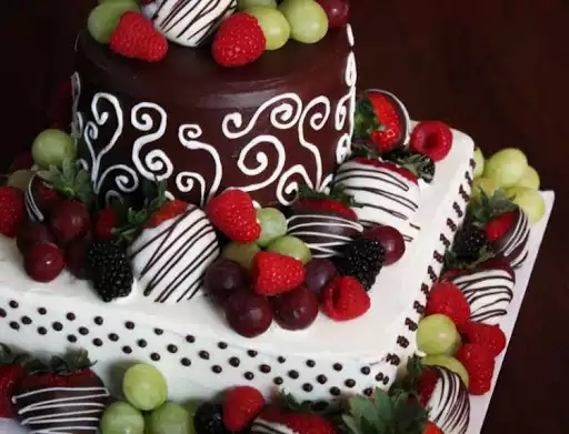 Play Birthday Cake Designs