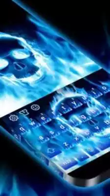 Play Blue Flaming Skull Keyboard