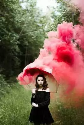 Play Bomb Smoke Girl Wallpaper