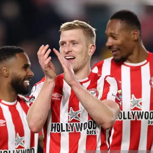 Play Brentford 4K Wallpapers APK