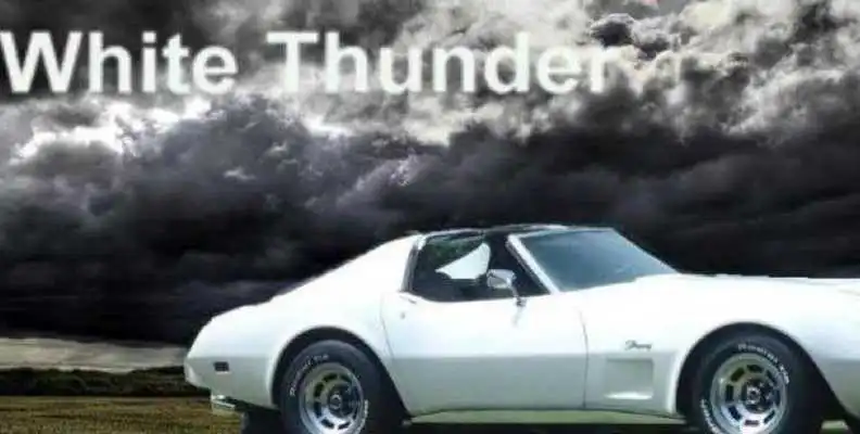 Play C3 Corvette