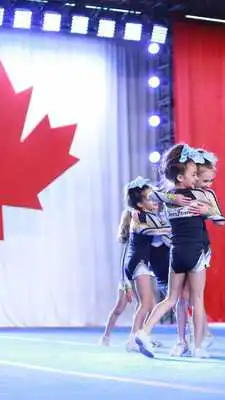 Play Canadian Cheer