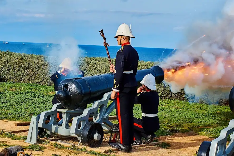 Play Cannon sound effect  and enjoy Cannon sound effect with UptoPlay