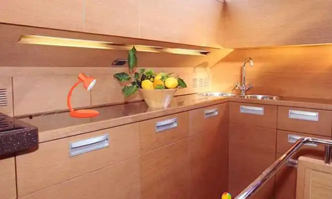 Play Capasecca Luxury Yacht Escape