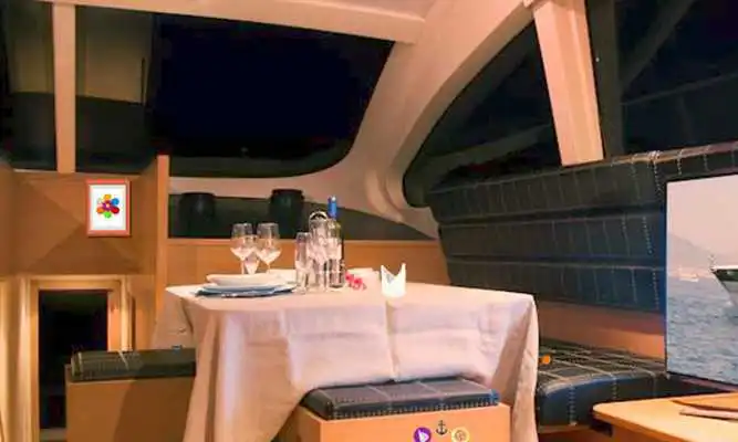 Play Capasecca Luxury Yacht Escape