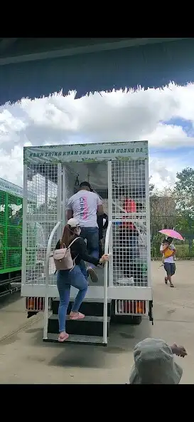 Play Cast Phone To TV  and enjoy Cast Phone To TV with UptoPlay