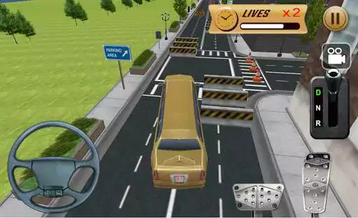 Play Celebrity limo Parking 3D
