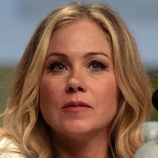 Play Christina Applegate biography APK