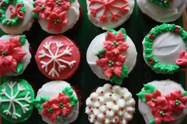 Play Christmas Cupcake Ideas