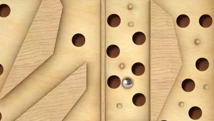 Play Classic Labyrinth 3d
